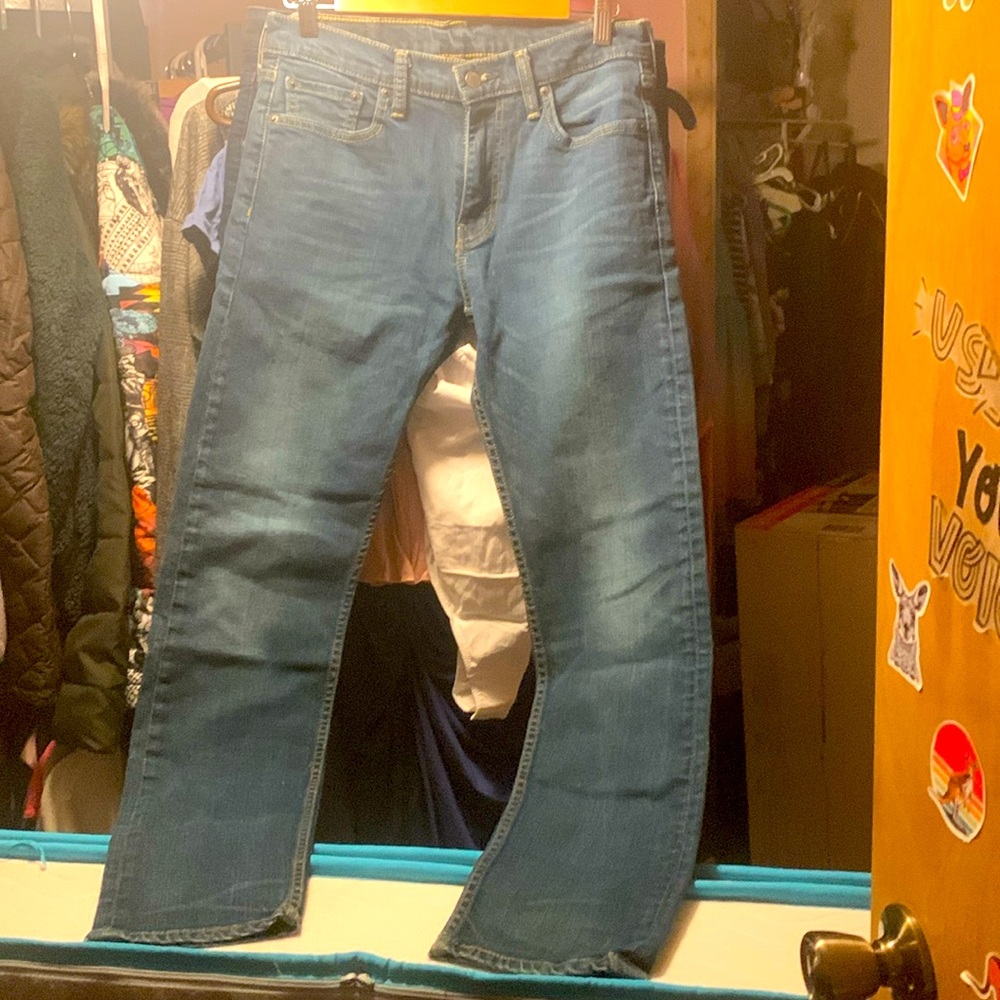 EUC Levi’s 502 size 29x32 men’s jeans. Excellent condition